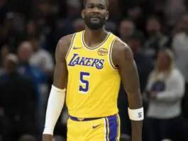 Los Lakers envían a Deandre Ayton a los Wizards