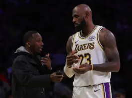 LeBron baraja a Heat, Cavs, Warriors y Sixers, ¿dónde irá?