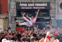 Descubre las impactantes imágenes del Chupinazo de San Fermín 2026