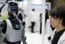 Japón planea tener 10 millones de robots humanoides en 2040: ¿el futuro del cuidado y la industria?