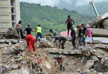 Aumentan los fallecidos por los terremotos en Venezuela