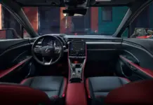 ¡Descubre el nuevo Lexus LBX 2026 con pantalla de 12,3 pulgadas!