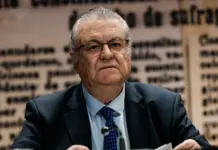 Escándalo en Plus Ultra: Presidente y CEO renuncian por inculpar a Zapatero