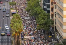 «¡Desbordados!: Protesta masiva por turismo descontrolado en Mallorca»