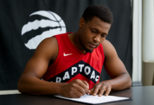 Kyle Lowry firma con Raptors para retirarse en Toronto