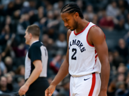 La NBA detiene el regreso de Kawhi Leonard a los Raptors