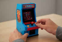 Descubre la sorprendente colaboración de LEGO y Nintendo: ¡Una máquina arcade de Donkey Kong!
