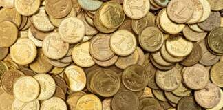 ing mejora la lectura del forint en Hungría image