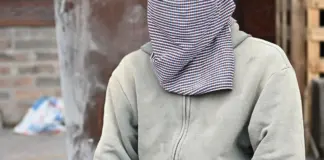 Kim Kardashian marca tendencia en el paddock de Mónaco image
