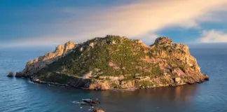 La isla de las tentaciones acelera con una hoguera image