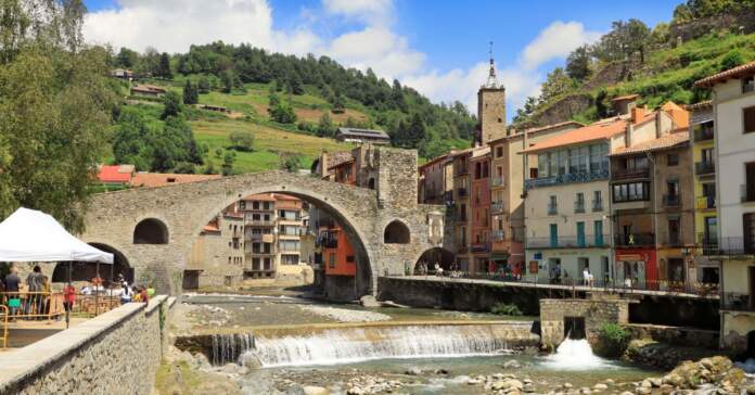 Manlleu conmociona tras la muerte en el Ter image