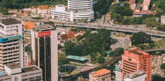 kuala lumpur rebaja la renta a puestos un 50% image