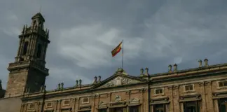 Financiación ilegal y la crisis que sacude al PSOE image