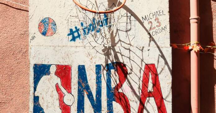 Spurs - Nuggets dejan un cierre decisivo en la NBA image