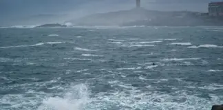 Temporal Galicia deja olas y viento en alerta image