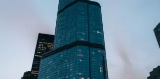 trump y el pacto con Irán que reabre el Ormuz image