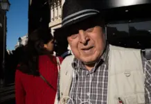Amancio Ortega compra en París y rompe récord image