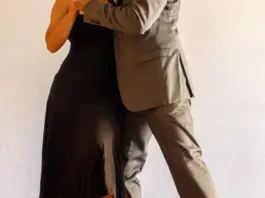 Asraf Beno celebra con Isa Pantoja el gran paso de Cairo image