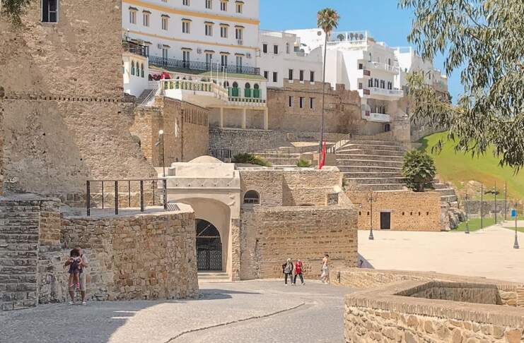 Política exterior y el pulso por Ceuta y Melilla image