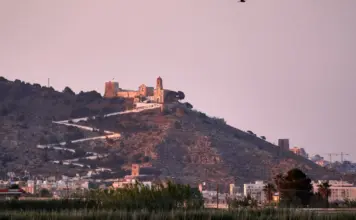 Cullera sufre los daños del temporal de viento y granizo image