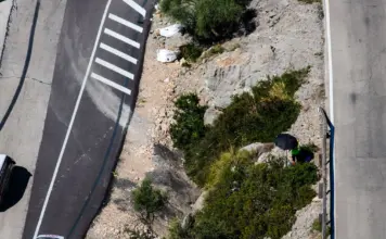Vuelta ciclista a España revive el duelo Mas-Pogacar image