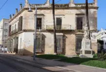 Fernando Tejero y su casa rústica en El Escorial image