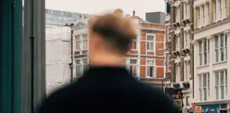 Harvey Elliott aclara su futuro en el Liverpool image