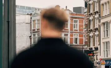 Harvey Elliott aclara su futuro en el Liverpool image