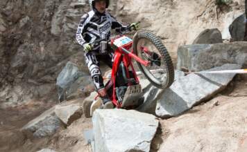 honda racing corporation domina en Camerino con Bou image