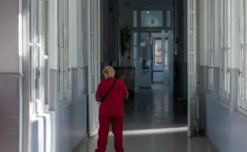 malaga hoy: Manuel Escribano celebra su cumpleaños herido image