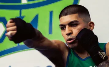 Boxeador Prichard Colón y su historia conmueve image