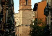Asesor y turismo tensionan València por la vivienda Asesor y turismo tensionan València por la vivienda image