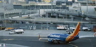 Accidente avión Nueva York conmociona a LaGuardia image