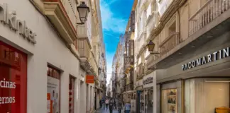 Bankinter gana peso en hipotecas y acelera su negocio image