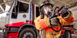 Bombero y el oficio que sigue ganando respeto image