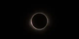 Dónde ver el eclipse y saber si te taparán nubes image