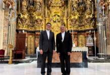 El arzobispo de Panamá visita la Iglesia Colegial del Divino Salvador en Sevilla