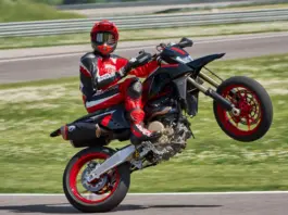 La nueva Ducati Hypermotard 698 Mono Nera: potente y elegante