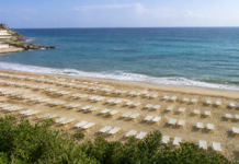 Desalojan la playa del Trampolín y habilitan 1.800 plazas