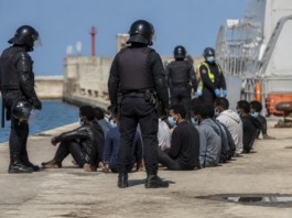Última hora en Ceuta desalojo y traslado de migrantes