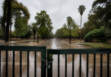 València cierra sus parques por la alerta naranja de lluvias