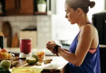 Fruta entera, zumo o batido: cuál es más saludable