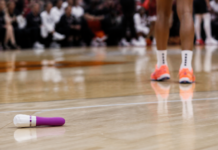 La WNBA, en alerta: juguetes sexuales vuelven a la pista