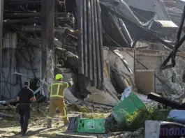 Ataque ruso a centro comercial en Ucrania deja desaparecidos