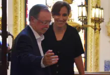 Mónica García pide vacunar a migrantes irregulares por riesgo