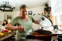 Comer más veces en la vejez podría prevenir enfermedades