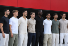 El Granada presenta sus ocho fichajes, con Chinaza incluido