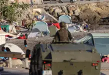 Cuatro detenidos en Ceuta tras apedrear a militares; un herido