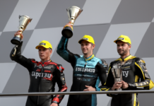 Triplete de Aprila en Gran Bretaña: Fernández, Martín y Bezzecchi en el podio