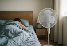 Descubre cuál es el impacto real en la factura de electricidad de dormir con el ventilador.
